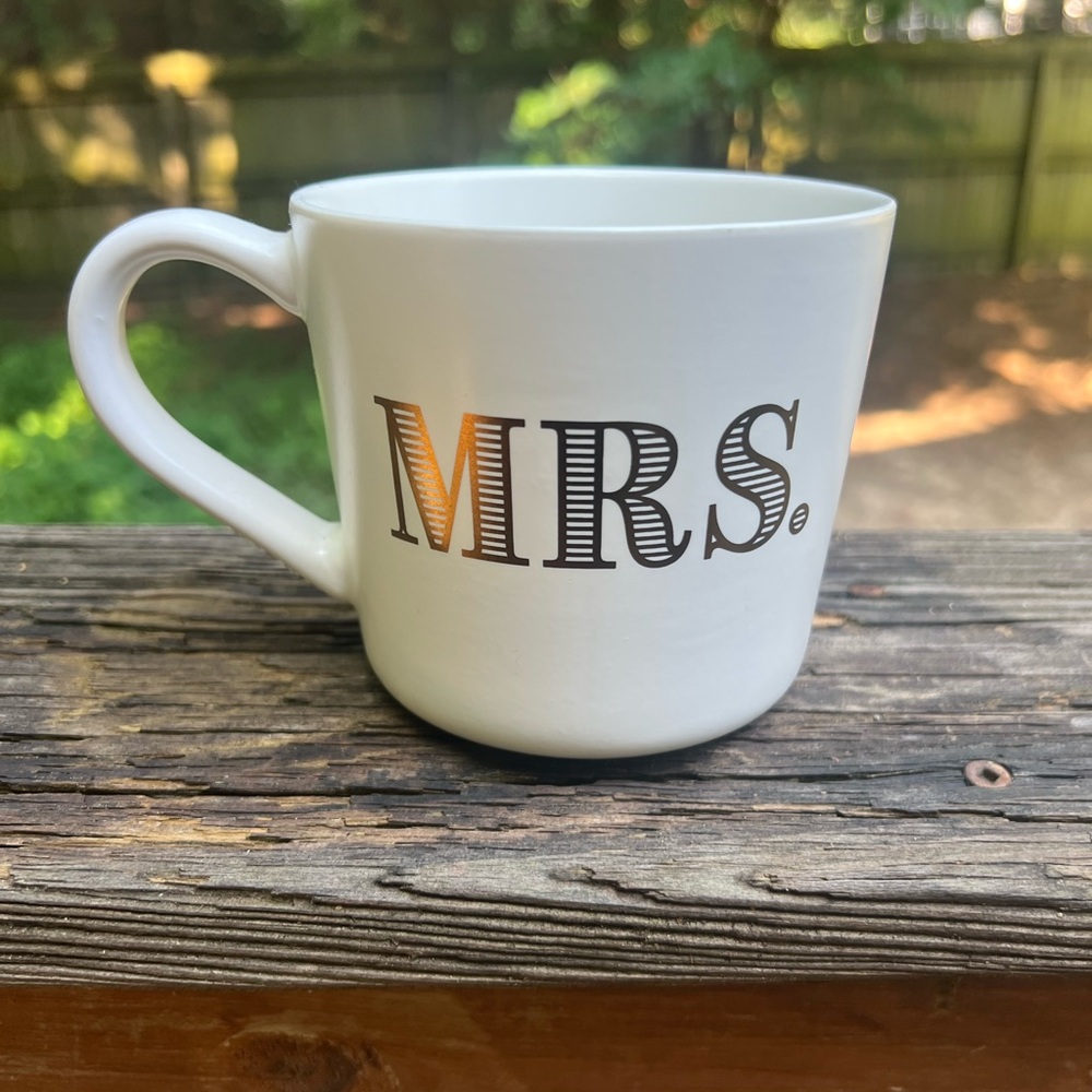 THRESHOLD Target Mrs Gold White Coffee Tea Ceramic Mug